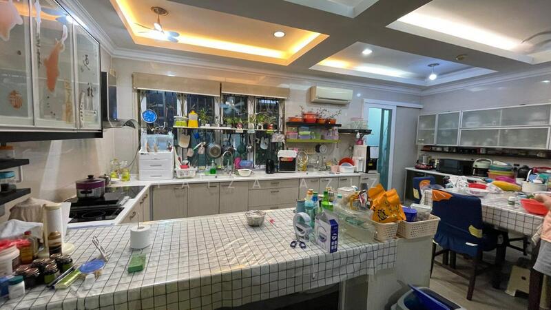 Terraced House for Sale in Puchong (Selangor) - Faiza Aziz - Kitchen - PropertyGuru.com.my