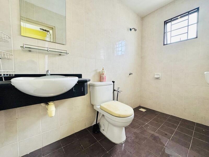 2-storey Terraced House for Sale in Cahaya Spk (Shah Alam) - Alif Saad - PropertyGuru.com.my