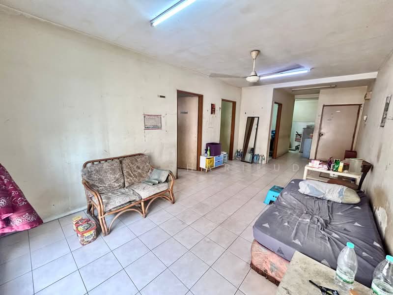 Pangsapuri untuk Dijual di Pusat Komersial Seksyen 7 - Syafiq Sharifudin - Living Room - PropertyGuru.com.my