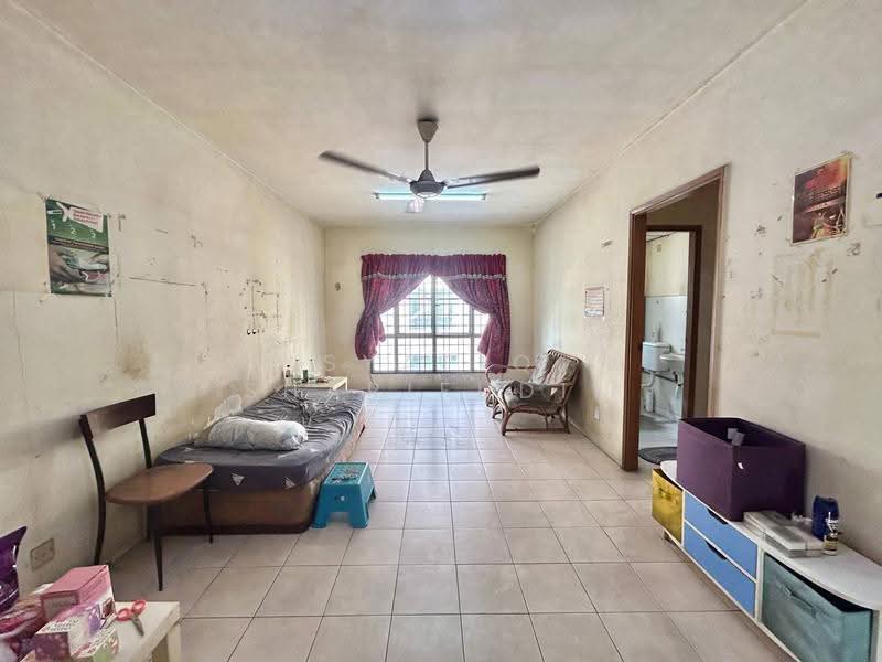 Pangsapuri untuk Dijual di Pusat Komersial Seksyen 7 - Syafiq Sharifudin - Living Room - PropertyGuru.com.my