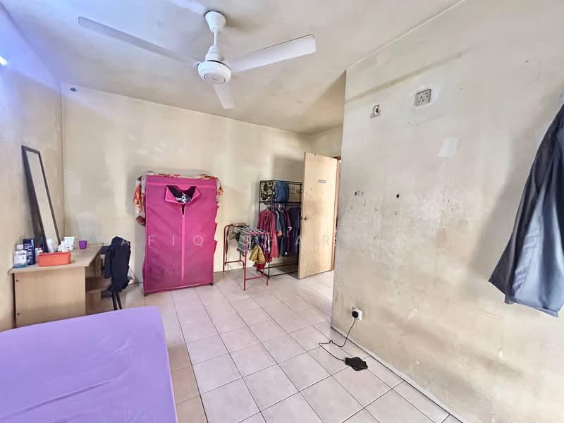 Pangsapuri untuk Dijual di Pusat Komersial Seksyen 7 - Syafiq Sharifudin - PropertyGuru.com.my