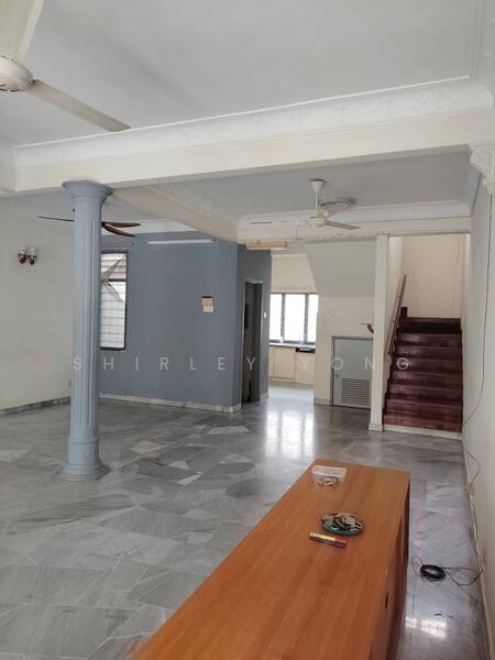 Taman Perindustrian Sime Uep untuk Untuk Dijual - RM 738,000, Mac 2026 - Living Room - PropertyGuru.com.my