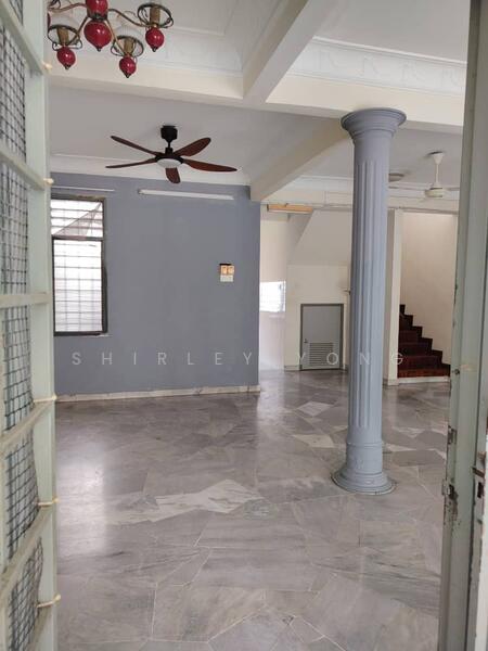 Taman Perindustrian Sime Uep untuk Untuk Dijual - RM 738,000, Mac 2026 - Living Room - PropertyGuru.com.my