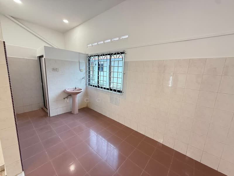 Rumah Teres 1-Tingkat untuk Dijual di Ayer Keroh (Melaka) - Nicole Yeo - Bathroom - PropertyGuru.com.my
