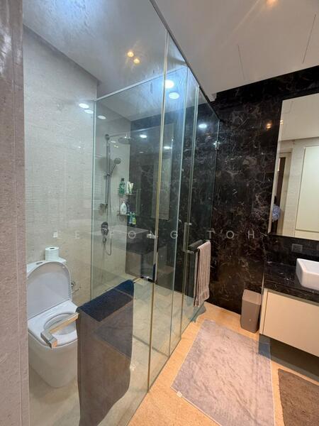 Service Residence for Sale at The Astaka @ 1 Bukit Senyum - Ee Fong Toh - Bathroom - PropertyGuru.com.my