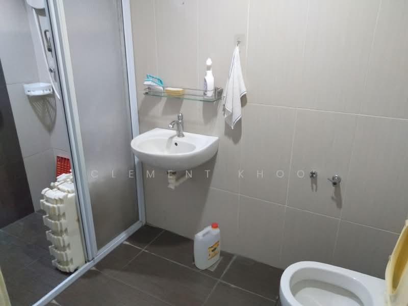 1-storey Terraced House for Rent in Taman Gottlieb (Pulau Tikus) - Clement Khoo - Bathroom - PropertyGuru.com.my