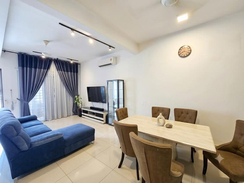 Rumah Teres 2-Tingkat untuk Dijual di Bandar Rimbayu (Telok Panglima Garang) - Leon Goh - Living Room - PropertyGuru.com.my