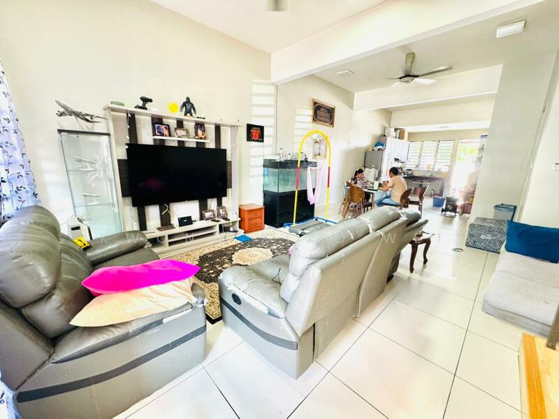 2-storey Terraced House for Sale in Rawang (Selangor) - Kwong Xiao Wei - Living Room - PropertyGuru.com.my