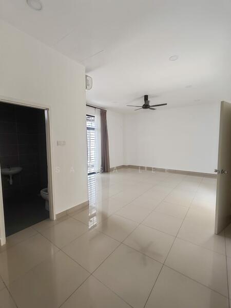 2-storey Terraced House for Sale in Bandar Cemerlang (Ulu Tiram) - Sausa Lee - PropertyGuru.com.my