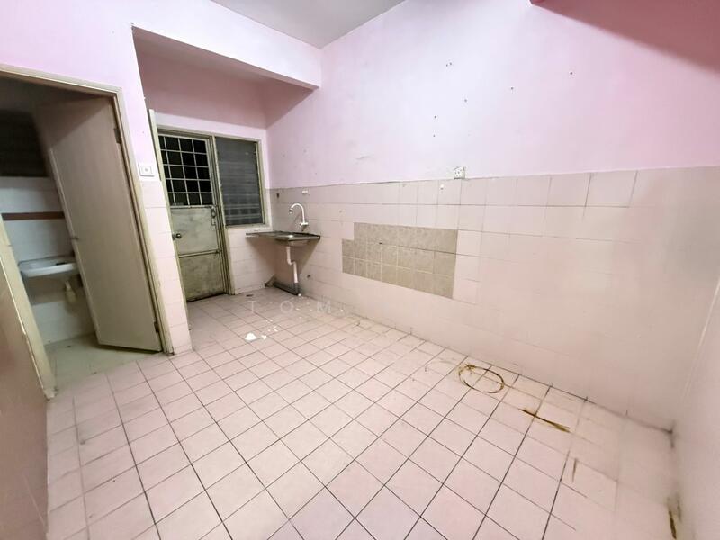 2-storey Terraced House for Sale in Taman Subang Murni (Shah Alam) - Tom Yip - Kitchen - PropertyGuru.com.my