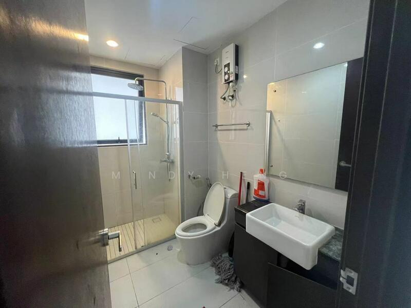 Condominium for Sale at Amberside @ Country Garden Danga Bay - Mindy Heng - Bathroom - PropertyGuru.com.my