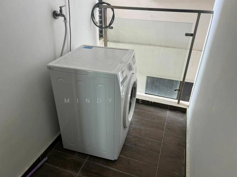 Condominium for Sale at Amberside @ Country Garden Danga Bay - Mindy Heng - Balcony - PropertyGuru.com.my