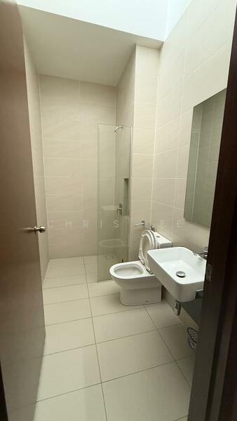 Rumah Berkembar untuk Disewa di Eco Sanctuary (Telok Panglima Garang) - Chris Lee - Bathroom - PropertyGuru.com.my