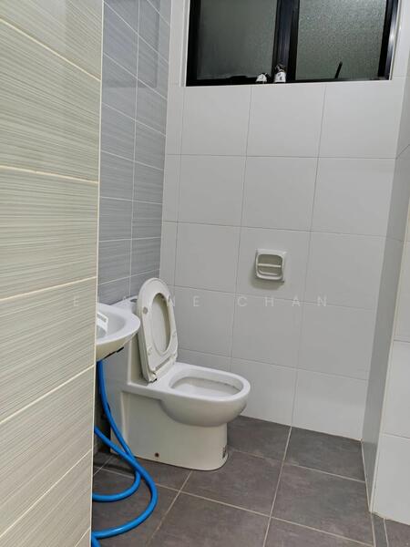 Service Residence for Rent at Sky Oasis Residence (Pangsapuri Oasis 1) - Elaine Chan - Bathroom - PropertyGuru.com.my