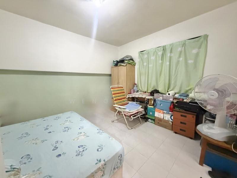 Pangsapuri untuk Dijual di Taman Pekaka Block 31 - Weng Sern - Bedroom - PropertyGuru.com.my