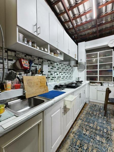 Cluster House for Sale in Taman Seri Austin (Tebrau) - Melinda Ee - Kitchen - PropertyGuru.com.my