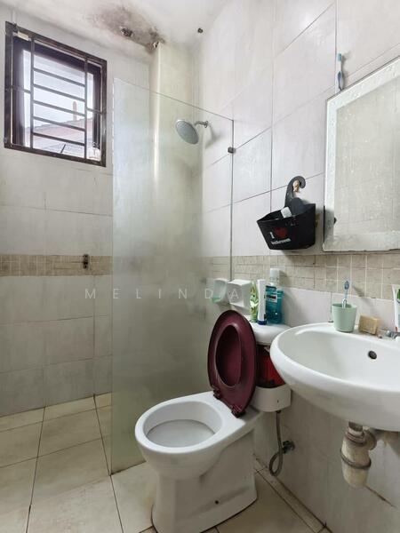 Cluster House for Sale in Taman Seri Austin (Tebrau) - Melinda Ee - Bathroom - PropertyGuru.com.my