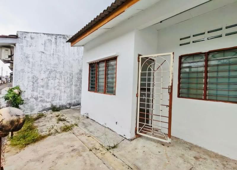 Rumah Teres 1 Tingkat untuk Dijual di Taman Merdeka (Batu Berendam) - Tim Piong - Exterior - PropertyGuru.com.my
