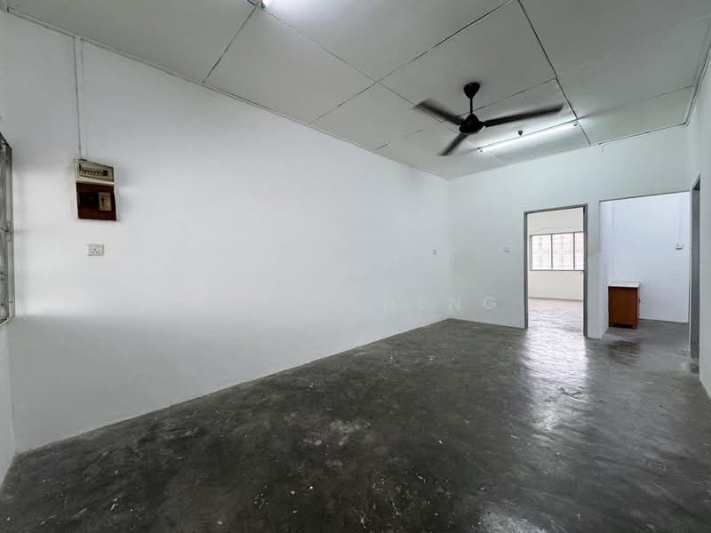 Taman Dato Penggawa Barat untuk Untuk Dijual - RM 450,000, Mac 2026 - Living Room - PropertyGuru.com.my