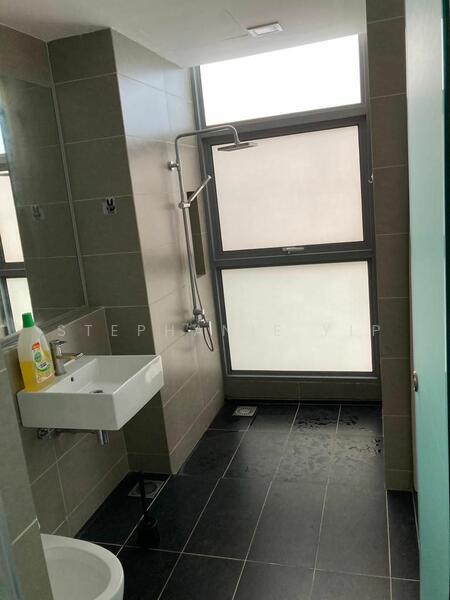 Condominium for Rent at Lakefront Residence - Stephanie YIP - Bathroom - PropertyGuru.com.my