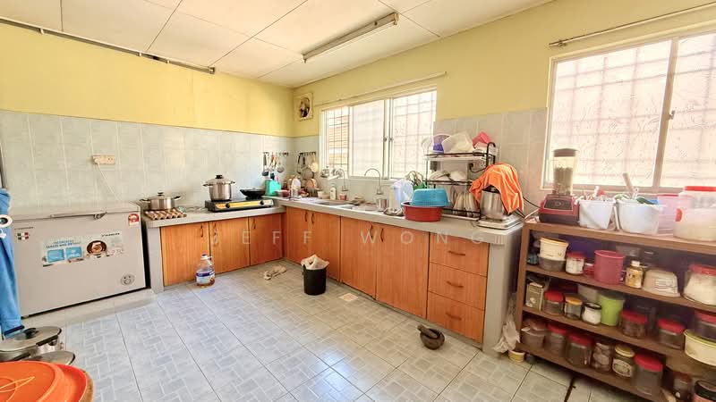Rumah Teres 2 Tingkat untuk Dijual di Seri Utama Damansara (Kota Damansara) - Jeff Wong - Kitchen - PropertyGuru.com.my