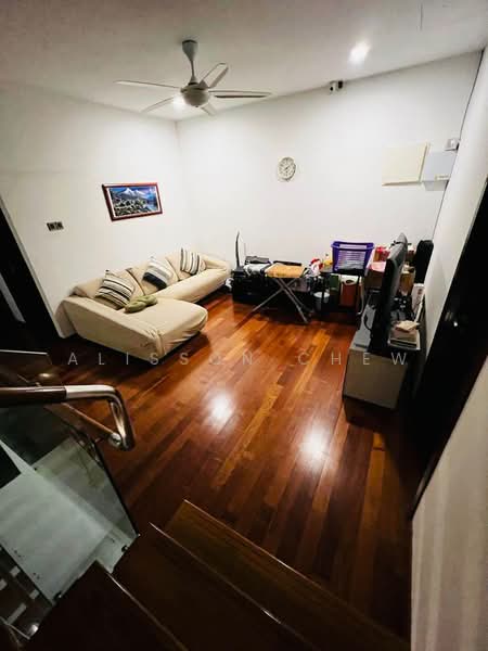 Rumah Teres 3 Tingkat untuk Dijual di Taman Green Lane (Jelutong) - Alisson Chew - Living Room - PropertyGuru.com.my