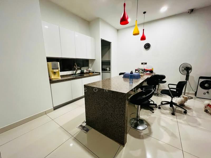 Rumah Teres 3 Tingkat untuk Dijual di Taman Green Lane (Jelutong) - Alisson Chew - Kitchen - PropertyGuru.com.my