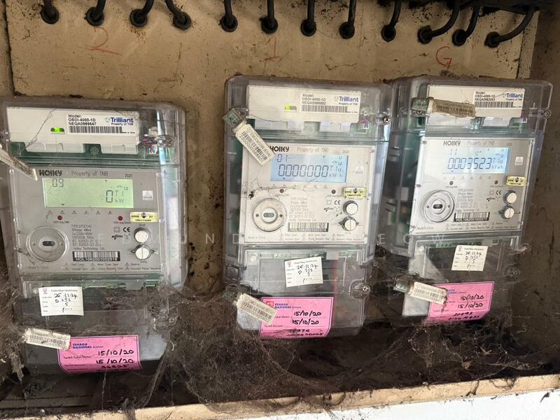 For Rent - 3-Storey Shop Lot @ Taman Desa Bakti, Batu Caves