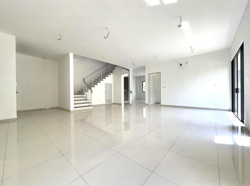 Setia Eco Park: Arundina Ecopark (Phase 1b1) untuk Untuk Dijual - RM 2,000,000, Feb 2026 - Living Room - PropertyGuru.com.my