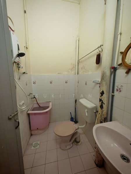 Rumah Teres 2 Tingkat untuk Dijual di Taman Rainbow (Batu) - Suki Tan - Bathroom - PropertyGuru.com.my