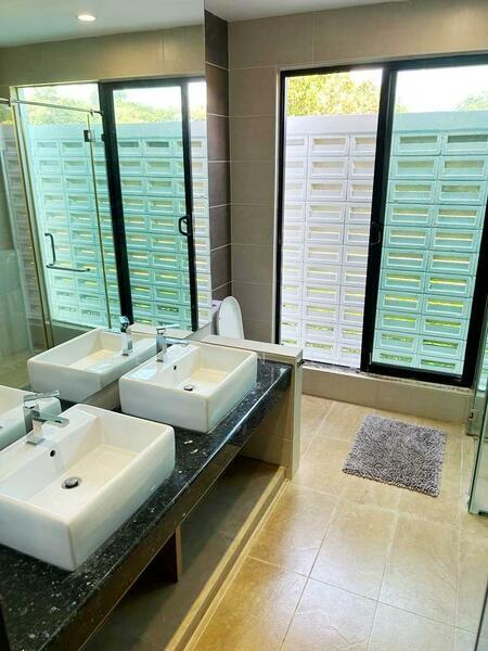 Leisure Farm Leisure Farm Leisures Farms untuk Untuk Disewa - RM 35,000 /bulan, Mac 2026 - Bathroom - PropertyGuru.com.my