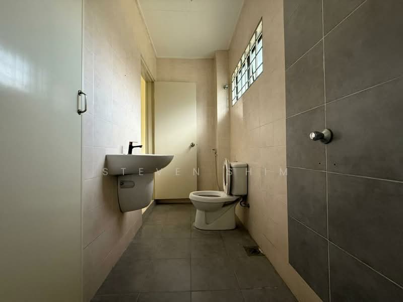 2-storey Terraced House for Rent in Damansara Damai (Selangor) - Steven Shim - Bathroom - PropertyGuru.com.my