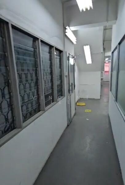 Shop for Rent in Seksyen 52 (Petaling Jaya) - Vincent Lee - Corridor - PropertyGuru.com.my