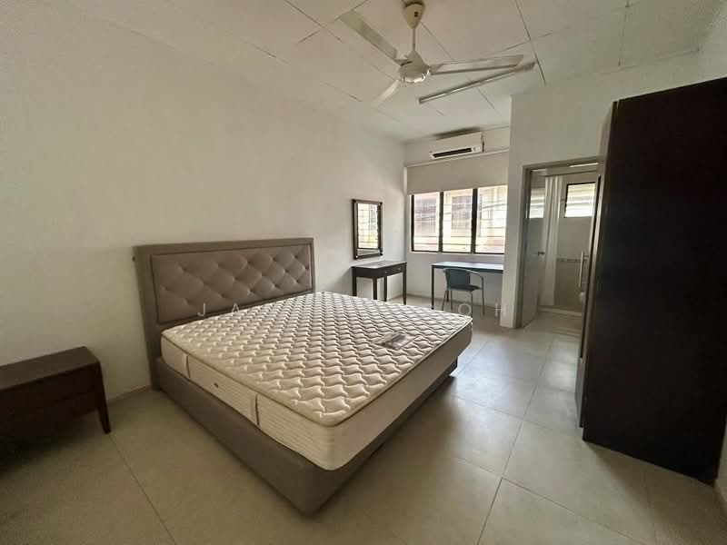 Townhouse for Rent in Bandar Sunway (Sunway) - Janice Goh - Bedroom - PropertyGuru.com.my