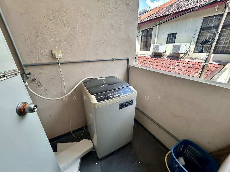 Townhouse for Rent in Bandar Sunway (Sunway) - Janice Goh - Balcony - PropertyGuru.com.my