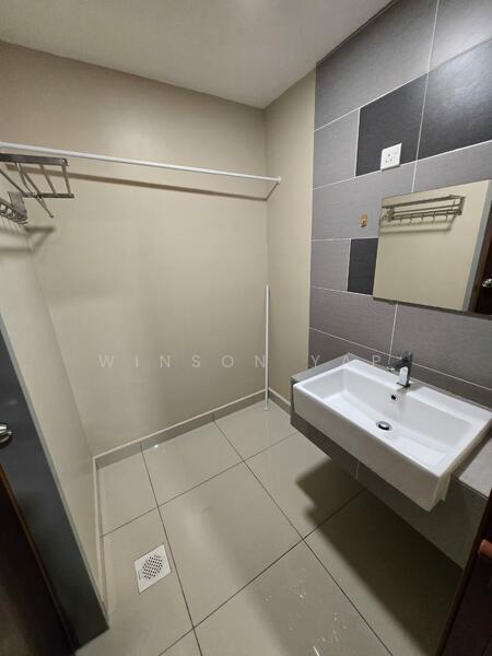 Servis Apartment untuk Disewa di G Residence - Winson Yap - Bathroom - PropertyGuru.com.my