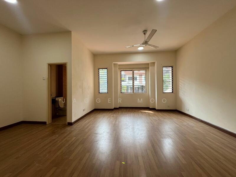 For Sale - Taman Bukit Utama