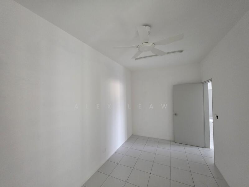 Condominium for Rent at Residensi Sateria - Alex Leaw - Interior - PropertyGuru.com.my