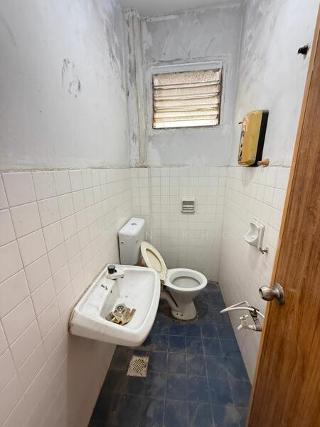 Subang Perdana U3 - Corner Lot untuk Untuk Dijual - RM 750,000, Mac 2026 - Bathroom - PropertyGuru.com.my