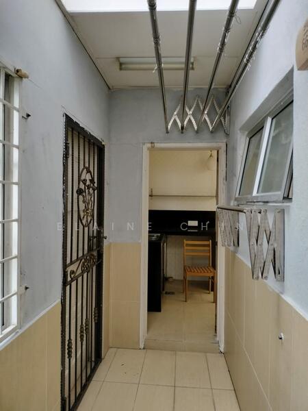 2-storey Terraced House for Sale in Bukit Rahman Putra (Sungai Buloh) - Elaine Chin - Corridor - PropertyGuru.com.my