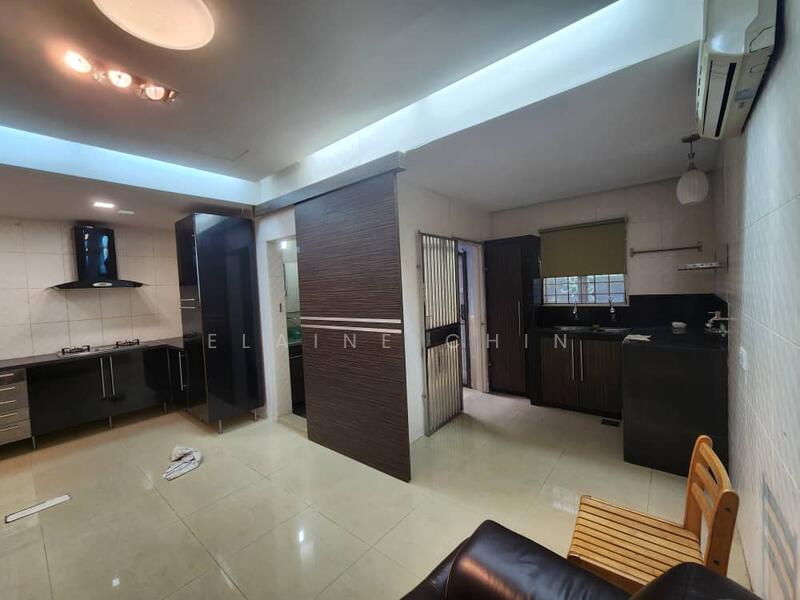 2-storey Terraced House for Sale in Bukit Rahman Putra (Sungai Buloh) - Elaine Chin - Kitchen - PropertyGuru.com.my