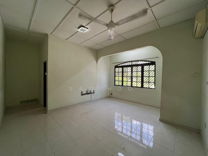 Terraced House for Sale in Bandar Sungai Long (Selangor) - Sam Hoo - Living Room - PropertyGuru.com.my