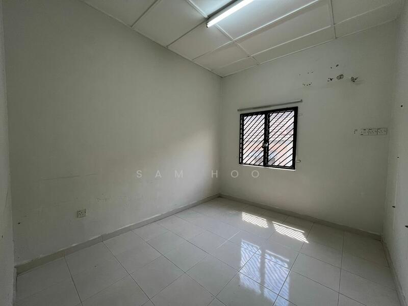 Terraced House for Sale in Bandar Sungai Long (Selangor) - Sam Hoo - Interior - PropertyGuru.com.my