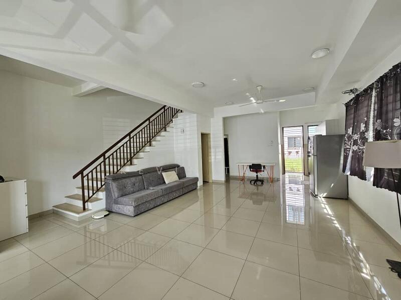 Terraced House for Sale in Puchong (Selangor) - Kevin Tan - Living Room - PropertyGuru.com.my
