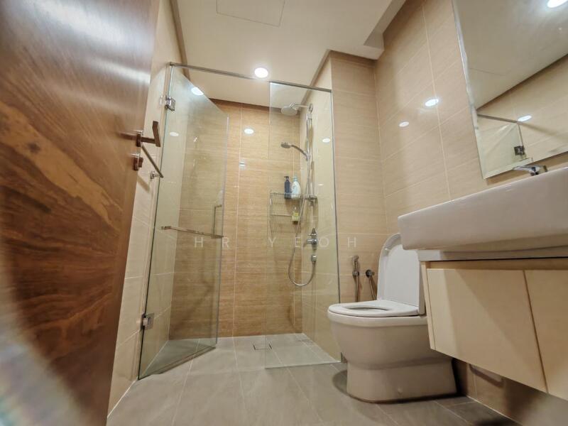 Service Residence for Sale at The Astaka @ 1 Bukit Senyum - HR Yeoh - Bathroom - PropertyGuru.com.my