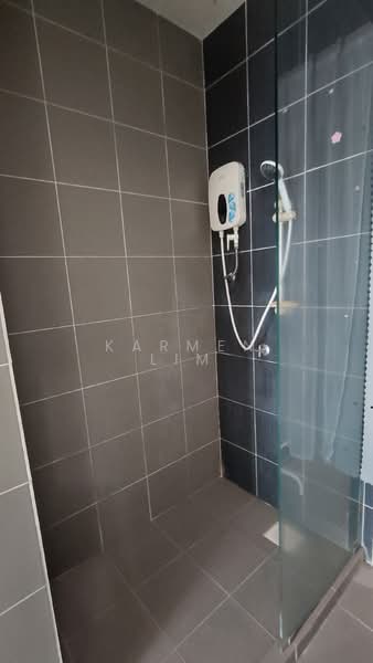 Kondominium untuk Dijual di Hedgeford 10 Residences - Karmen Lim - Bathroom - PropertyGuru.com.my