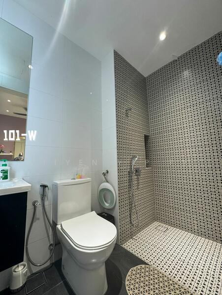 2-storey Terraced House for Sale in Setia Alam (Selangor) - VIIYEN YAP FY - Bathroom - PropertyGuru.com.my