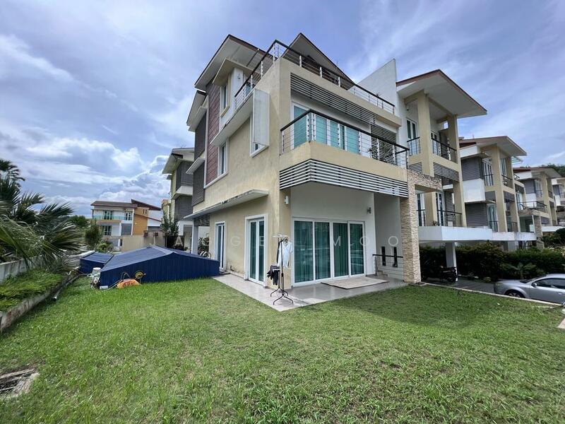 Bungalow for Sale in Bayu Kemensah (Melawati) - Jagger Moo - Exterior - PropertyGuru.com.my