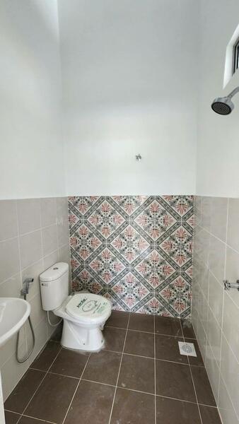 1-storey Terraced House for Sale in Kampung Kepayang (Perak) - Mohamad Irwan - Bathroom - PropertyGuru.com.my
