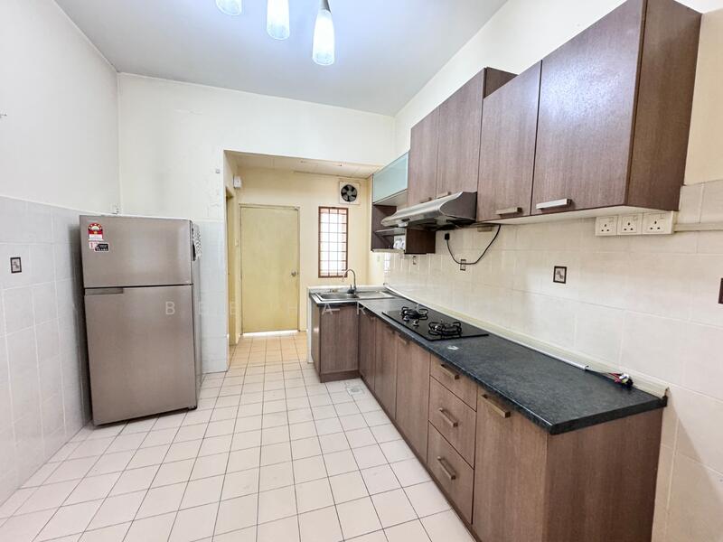 2-storey Terraced House for Sale in Klang (Selangor) - Bee Har Chew - Kitchen - PropertyGuru.com.my